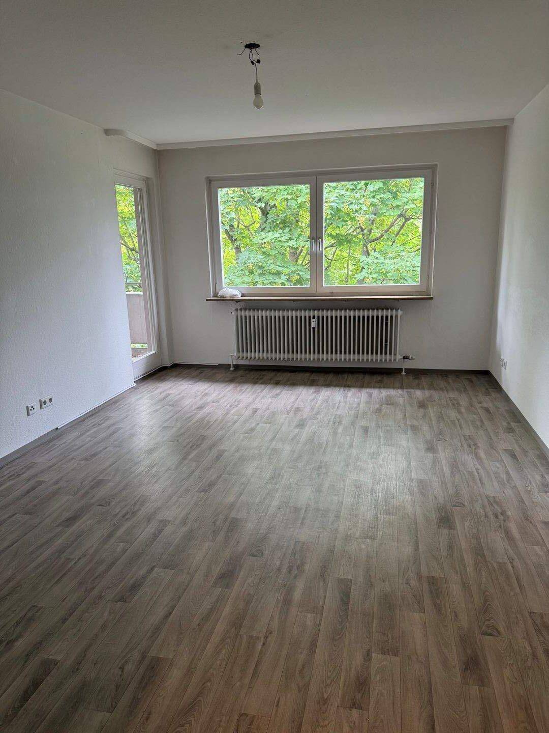 Ruhige 2-Zimmer-Wohnung in N-Maxfeld ***Besichtigung: Donnerstag, 28.07.2026 um 16:00 Uhr***, 90409 Nürnberg (Großreuth h. d. Veste Gärten h. d. Veste Maxfeld Schoppershof)