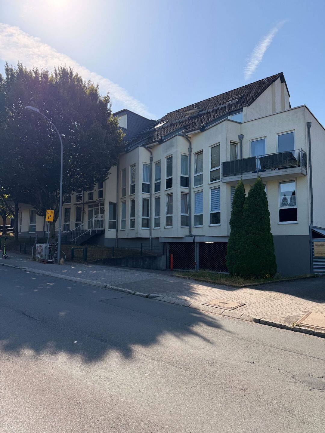 Dachgeschoss-2-Zimmer mit Balkon und Aufzug in Bochum, 44799 Bochum (Altenbochum Querenburg Weitmar Wiemelhausen)