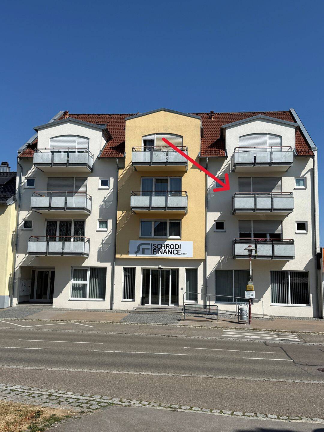 Großzügige 3-Zimmer-Wohnung mit Balkon und Tiefgaragenstellplatz in Steinheim am Albuch, 89555 Steinheim am Albuch
