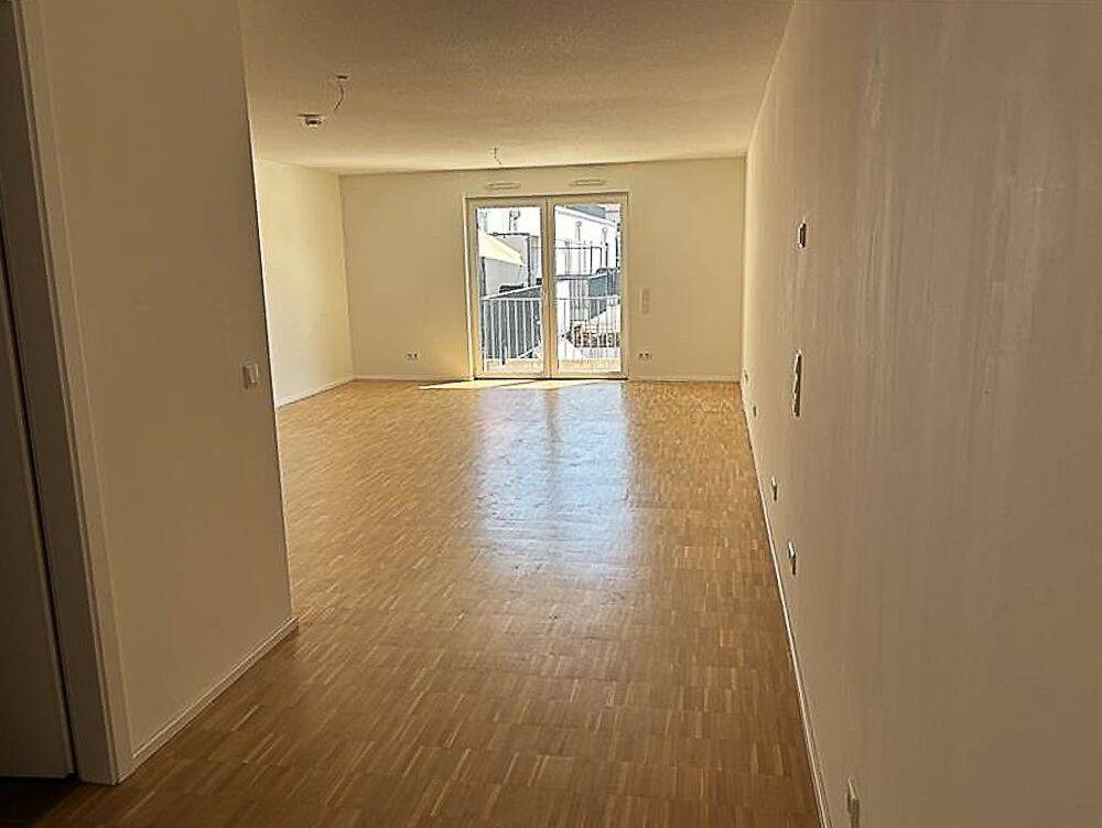 Helle 2-Zimmer Wohnung mit Ankleidezimmer, EBK und Balkon, 77933 Lahr/Schwarzwald