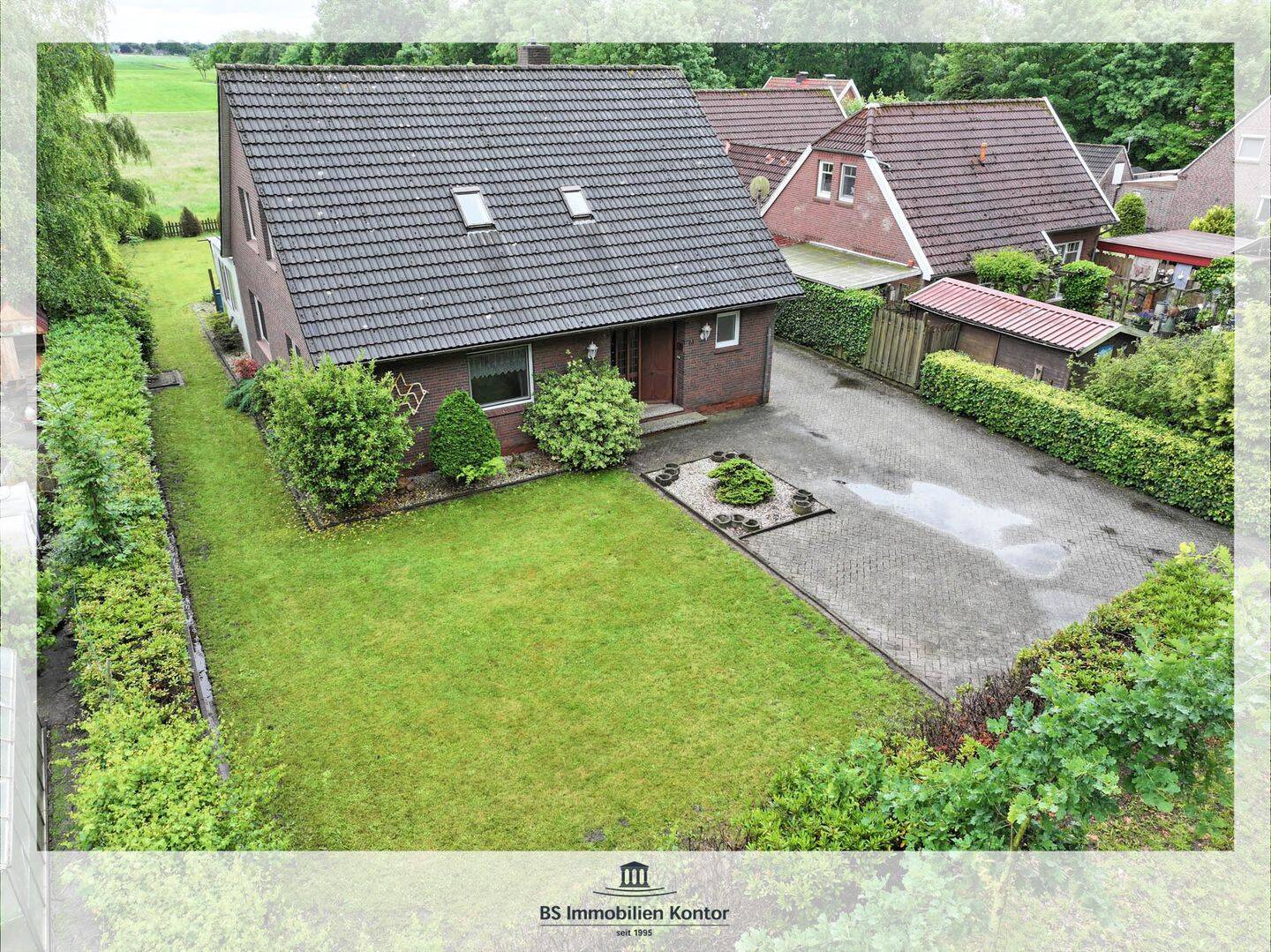 Westvictorbur! Großes Einfamilienhaus mit Garage, Wintergarten, Gartenanlage und freien Blick!, 26624 Südbrookmerland
