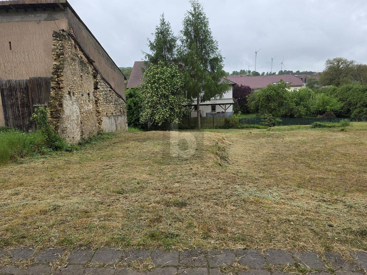 RUHIGE WOHNLAGE IM BEGEHRTEN DREILÄNDERECK, 66706 Perl