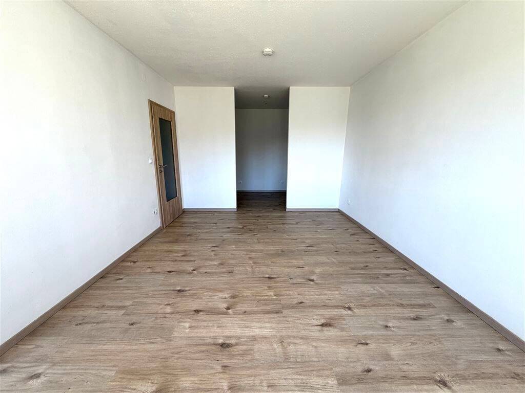 Charmantes 1-Zimmer-Apartment mit separater Schlafnische und optionalen Tiefgaragenstellplatz!, 90765 Fürth