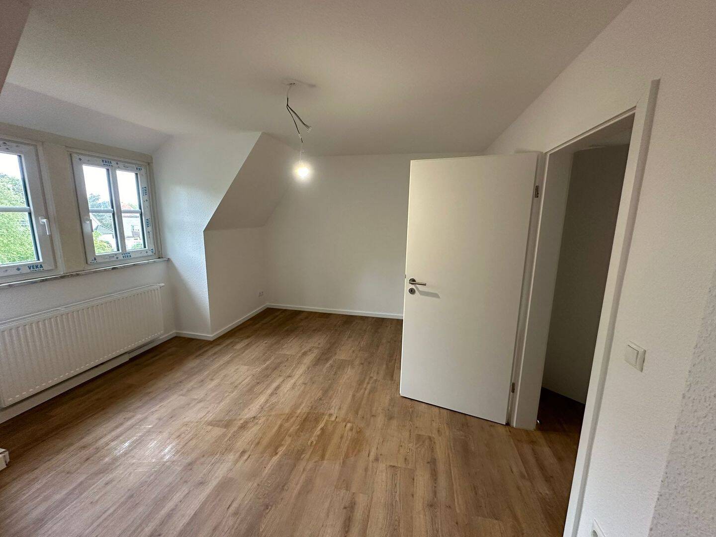 Sanierte 3 Zimmer-Wohnung Dachgeschoß in toller Lage von Cuxhaven!, 27472 Cuxhaven