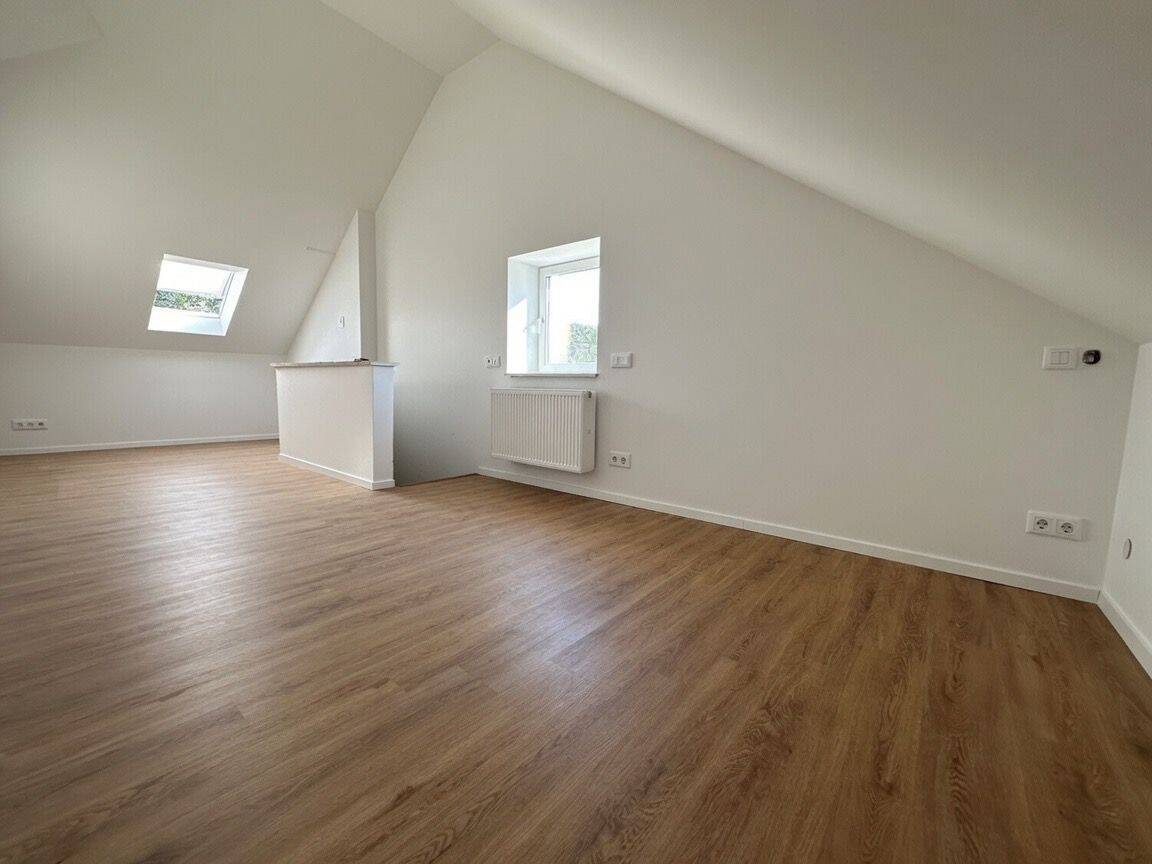 Kleine Doppelhaushälfte in zentraler Lage mit Garten, 66265 Heusweiler