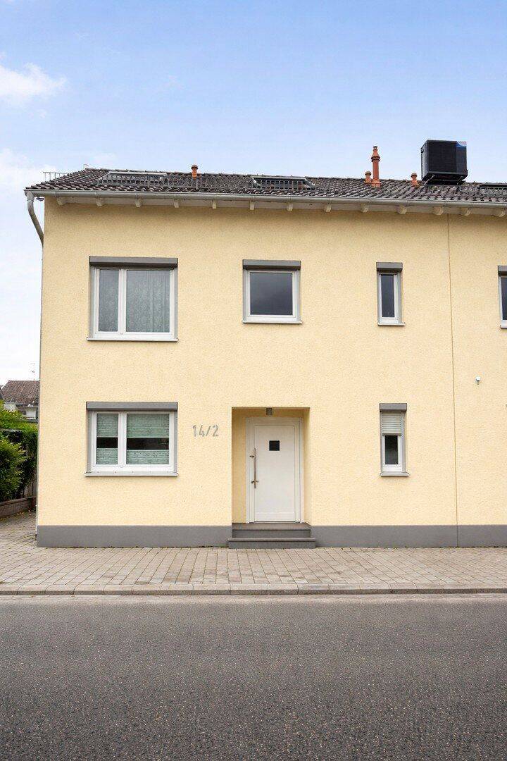 Attraktive Doppelhaushälfte mit viel Platz für groß und klein, jung und alt.., 71116 Gärtringen