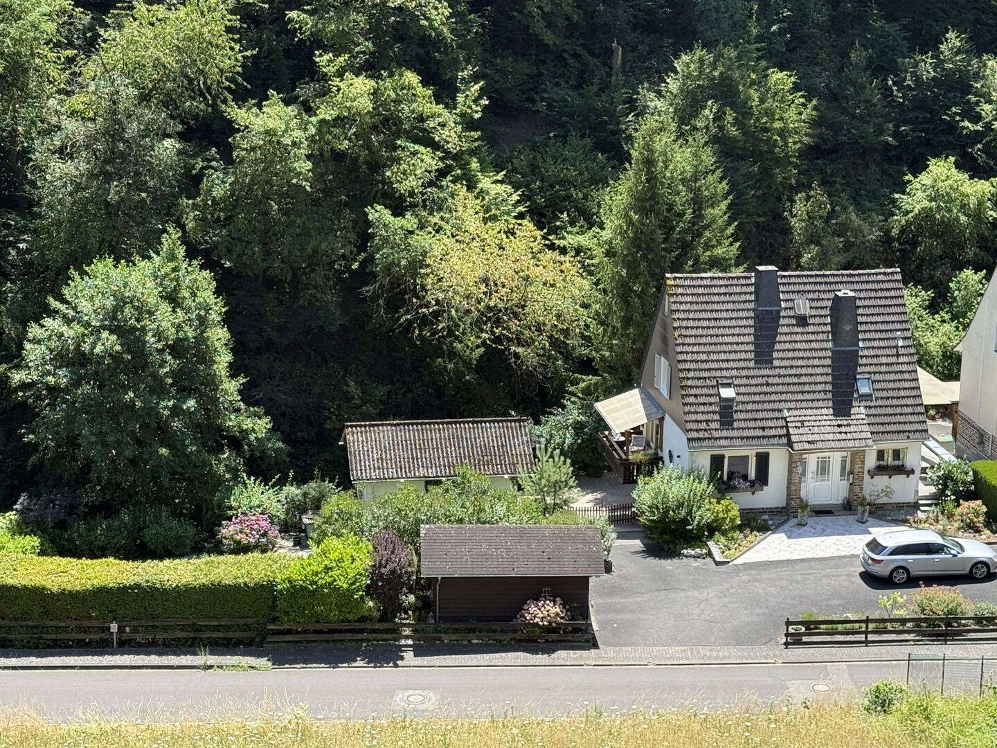 Wohnen im Grünen: Einfamilienhaus auf ca. 1.816 m² Naturgrundstück, 56329 Sankt Goar