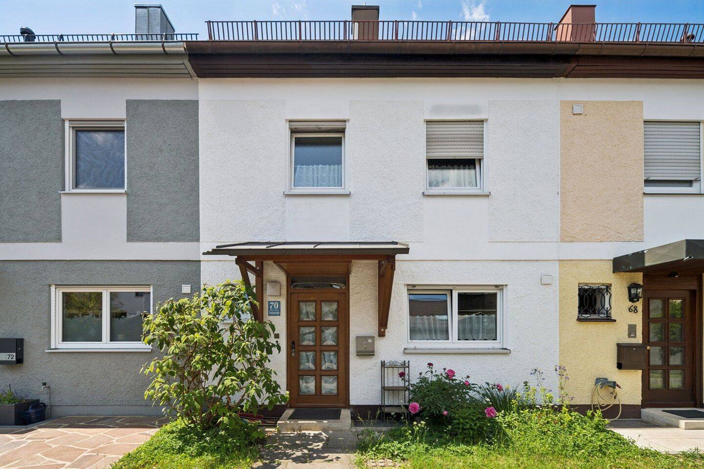 Familienfreundliches Reihenhaus mit Südgarten, Balkon und ausgebautem Dachgeschoss in begehrter Wohnlage von Unterschleißheim, 85716 Unterschleißheim
