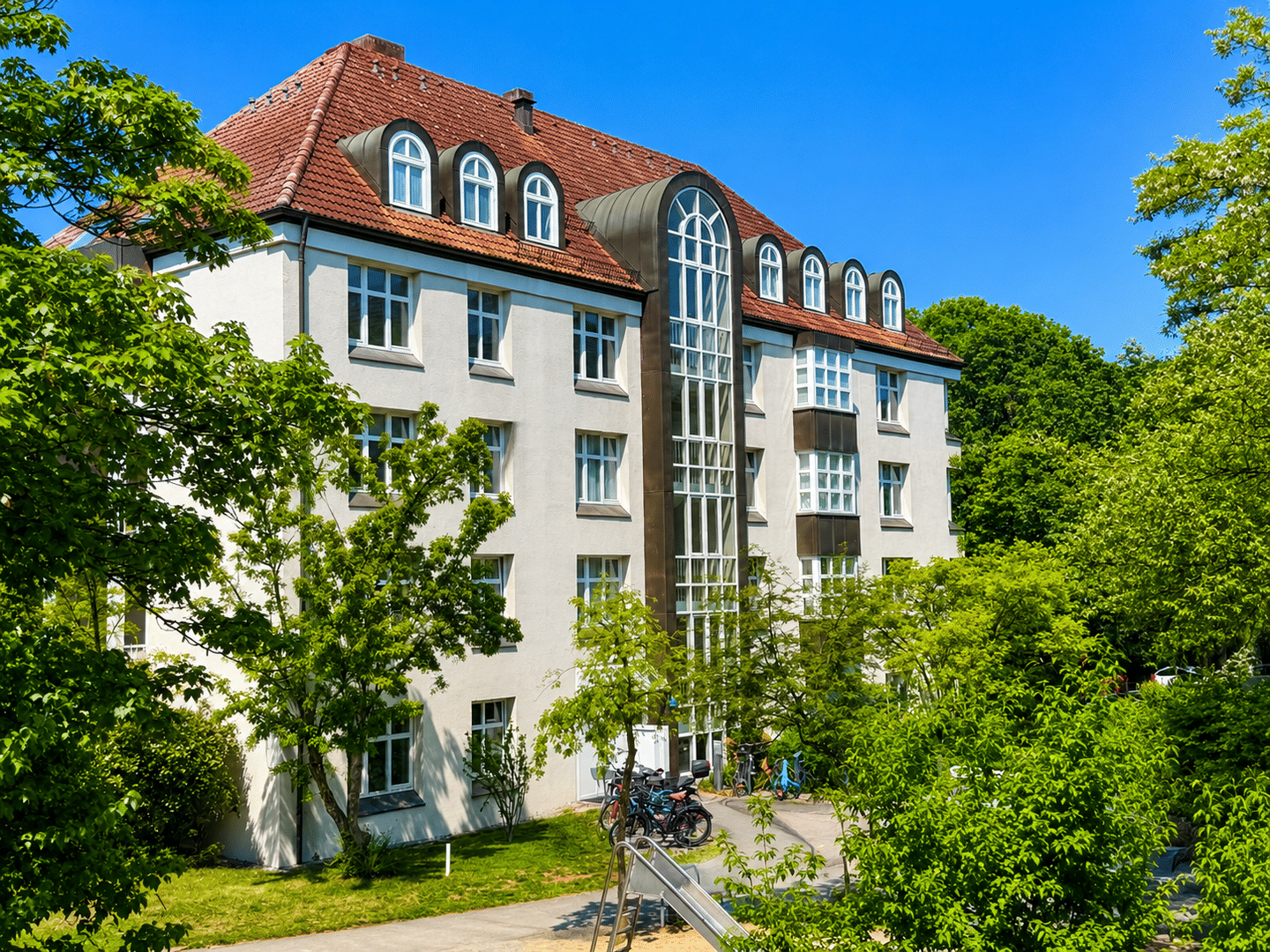 Helle 2-Zimmer-Wohnung mit großem Balkon zum ruhigen Innenhof in München-Ludwigsvorstadt, 80336 München (Altstadt-Lehel Ludwigsvorstadt-Isarvorstadt Sendling)