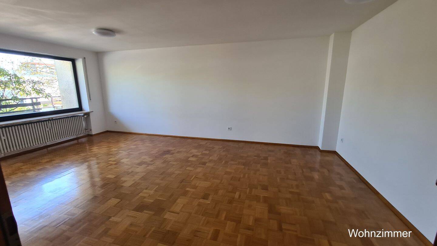 4-Zimmer-Wohnung mit Loggia und Tiefgaragenstellplatz in Taufkirchen, Erstbezug nach Renovierung., 82024 Taufkirchen