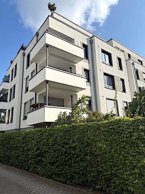 Komfortable Helle 2-Zimmer-Wohnung mit Südwest-Terrasse in Flörsheim, 65439 Flörsheim am Main