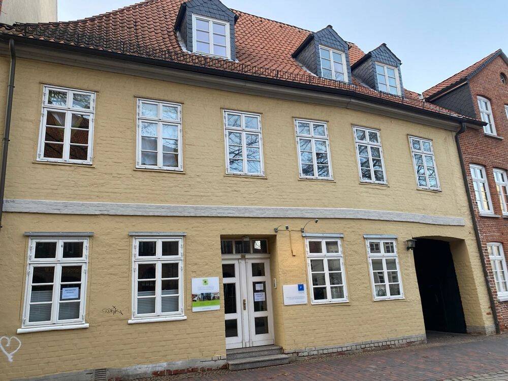 Dachgeschosswohnung in Stadtlage, 21335 Lüneburg