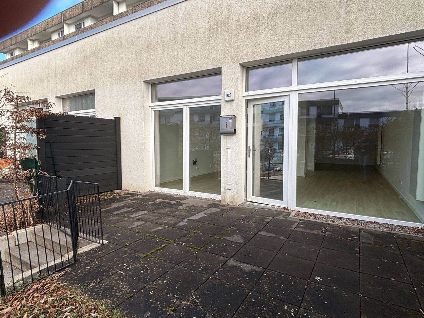 Lichtdurchflutetes 1 Zimmer Apartment mit Terrasse!, 42349 Wuppertal (Cronenberg)