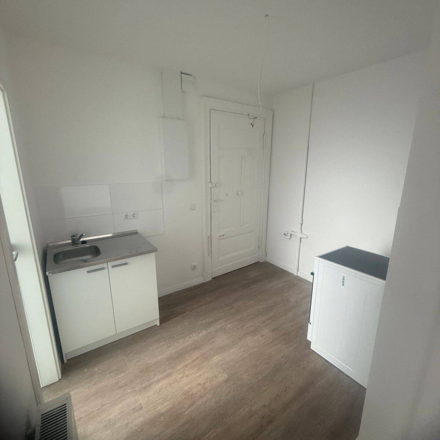Sanierte 1-Zimmer Wohnung, 13585 Berlin (Spandau Falkenhagener Feld Hakenfelde)