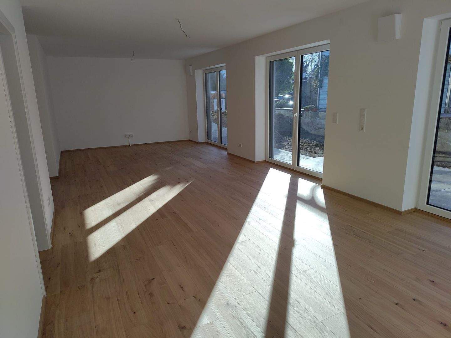 Neubau-Doppelhaushälfte mit Einliegerwohnung/Gästewohnung, 88718 Daisendorf