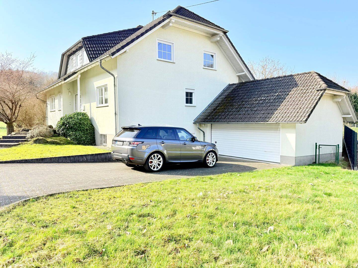 Großes Haus, großes Grundstück: 205 m² Wohnfläche auf über 2.500 m² Land, 66663 Merzig