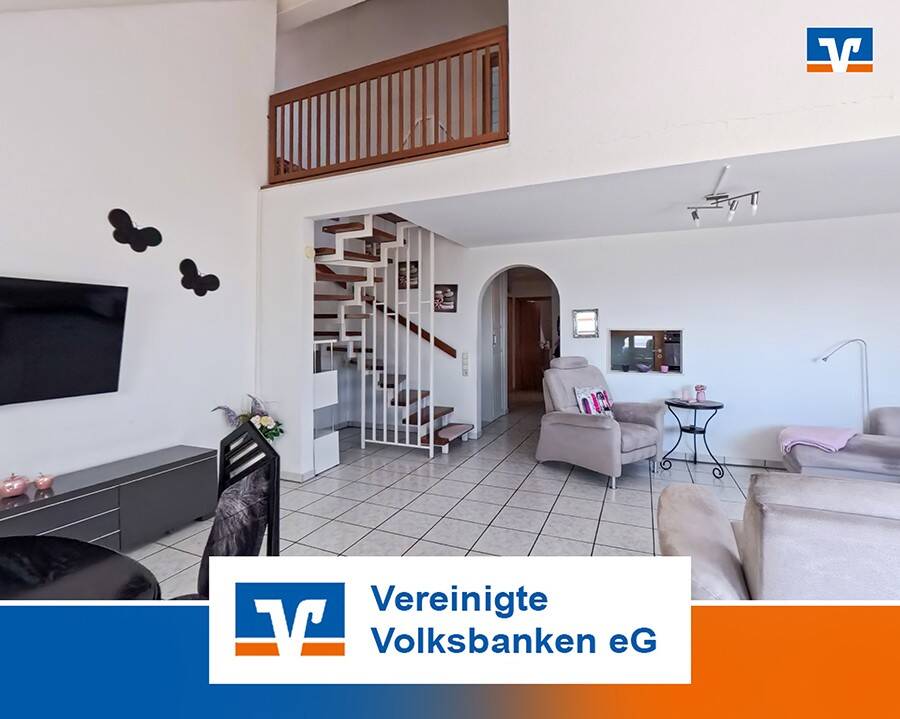 Lichtdurchflutete Maisonette mit stilvoller Galerie und 2 Autoabstellplätzen sucht Familie mit wundervollem Ausblick ins Grüne, 72141 Walddorfhäslach