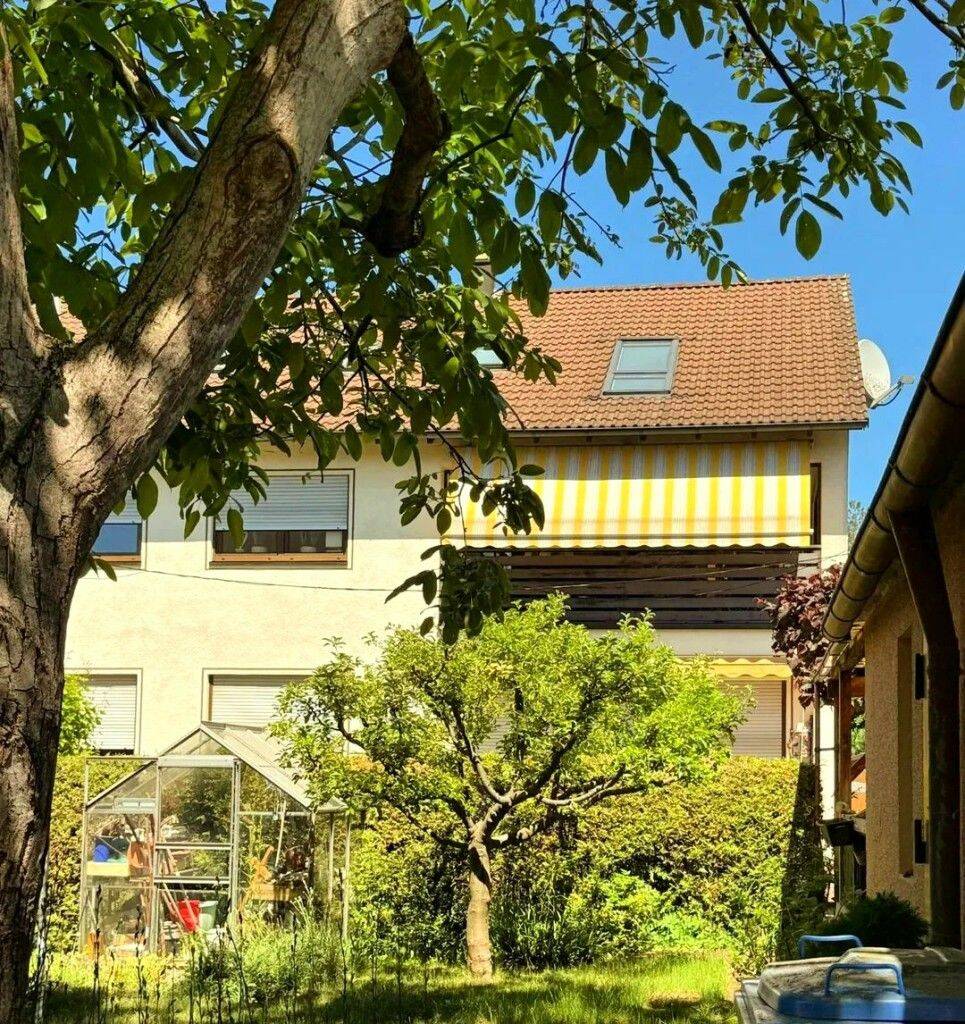 Großzügige 3 Zi. Maisonette ETW mit Wintergarten Nürnberg – Altenfurt / Wohnung kaufen