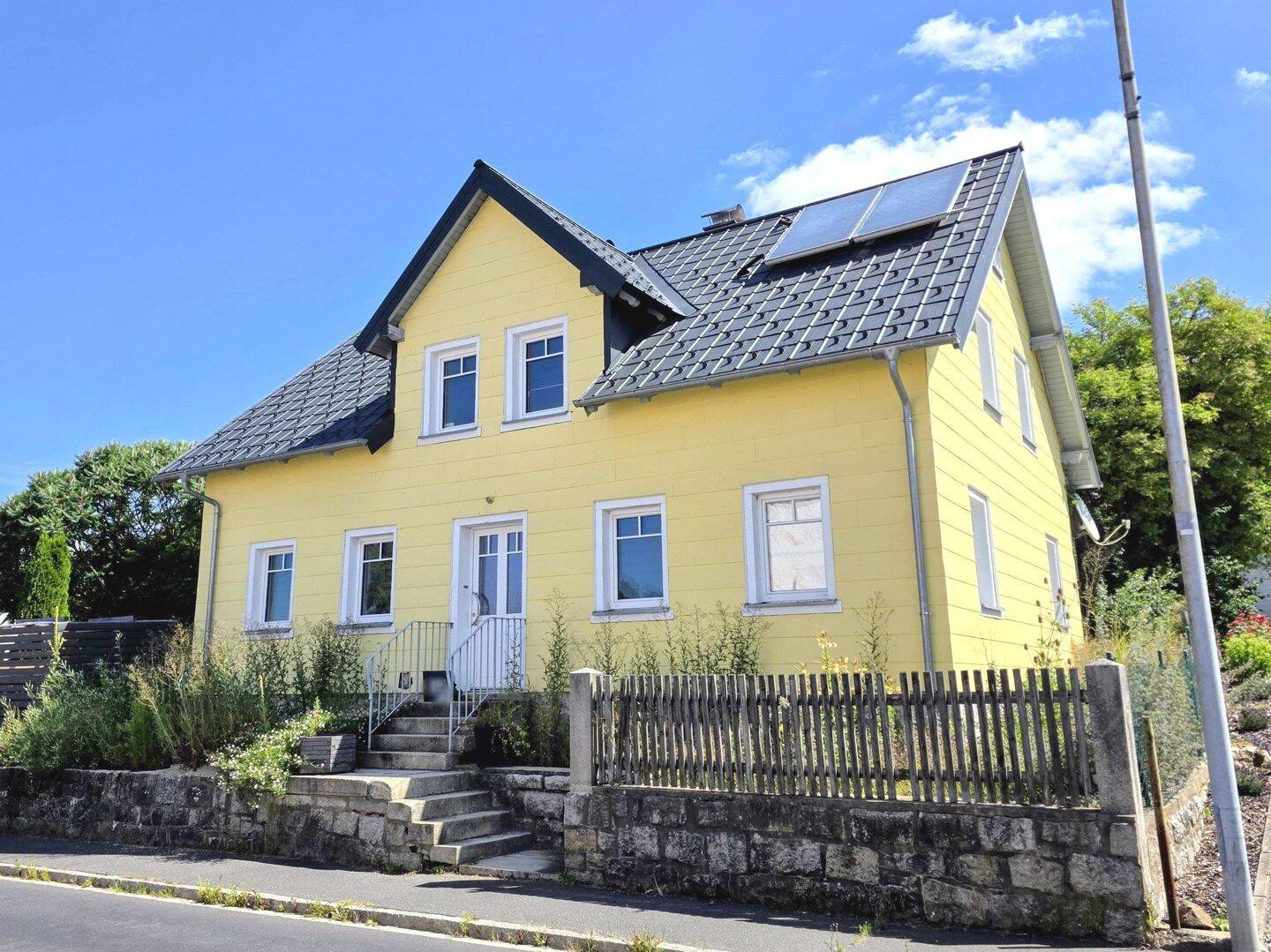 Einziehen und wohlfühlen – Modernes Einfamilienhaus in Ebnath, 95683 Ebnath