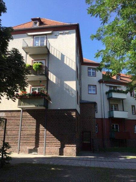 Sofort einziehen – 2 Zimmerwohnung mit Balkon! Bad mit Dusche!, 1279 Dresden (Blasewitz Laubegast Leuben Seidnitz/Dobritz Tolkewitz/Seidnitz-Nord)
