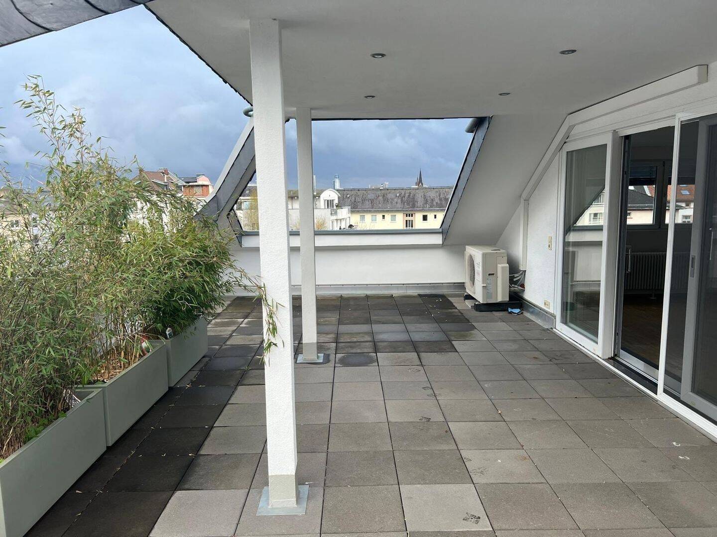 Exklusive 3-Zimmer-Penthouse-Maisonettewohnung mit Dachterrasse & Stellplatz im Nordend-West, 60318 Frankfurt am Main (Innenstadt Nordend-Ost Nordend-West)