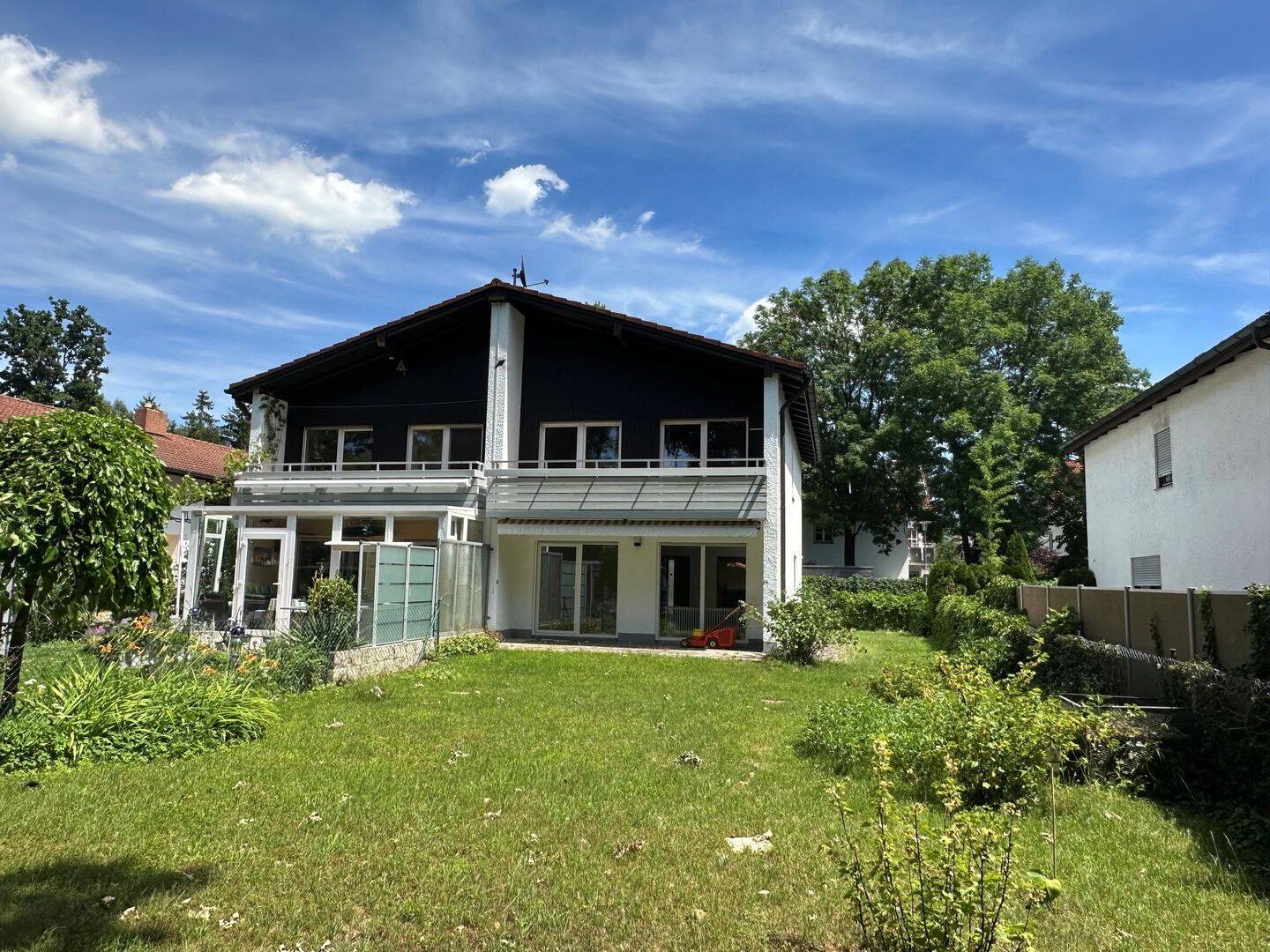 Charmante Doppelhaushälfte in Baldham: ruhig und sonnig gelegen mit großem Garten, 85598 Vaterstetten