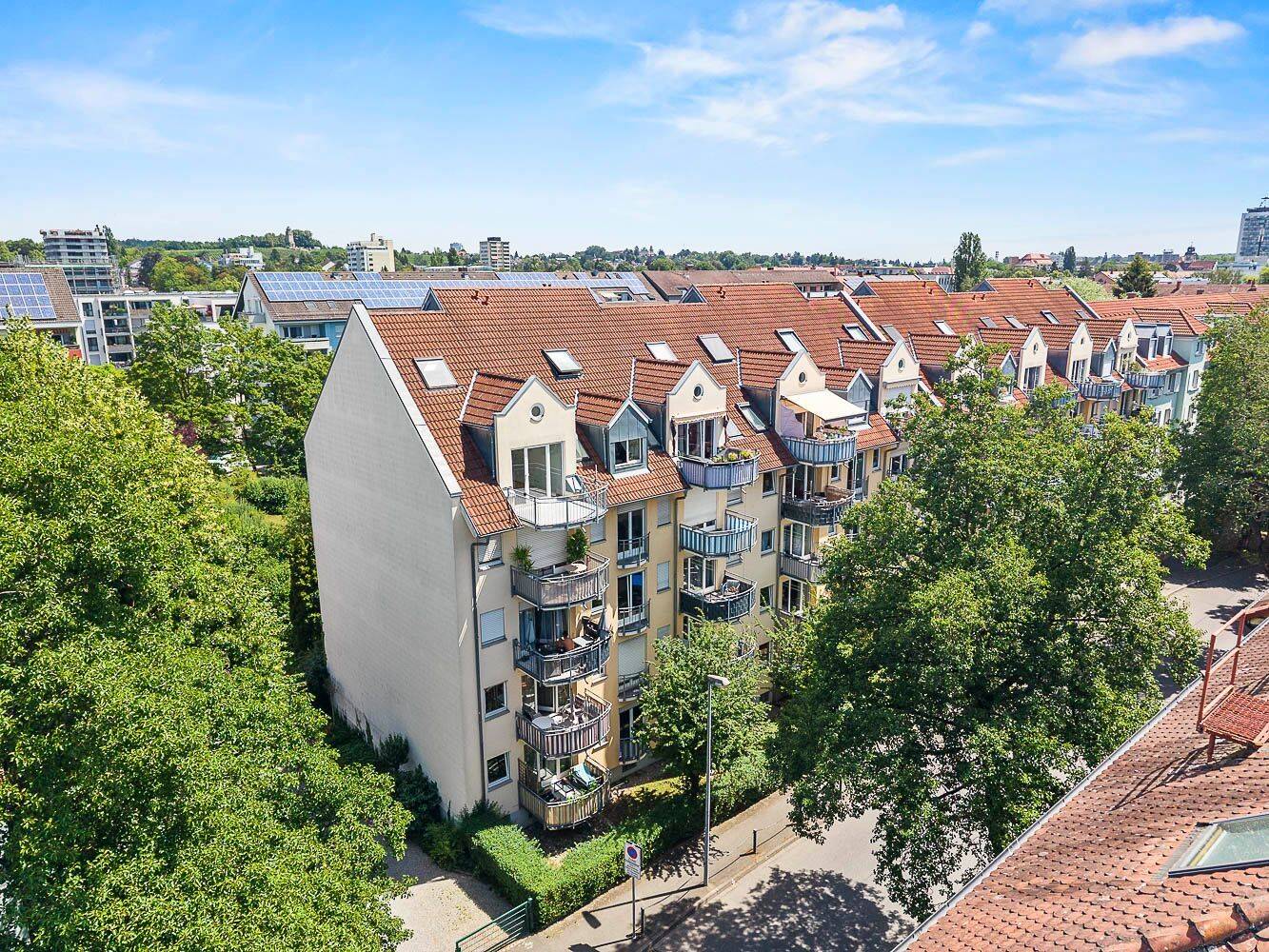 Bezugsfreie Dachgeschoss-Maisonettewohnung in gefragter Lage, 78467 Konstanz