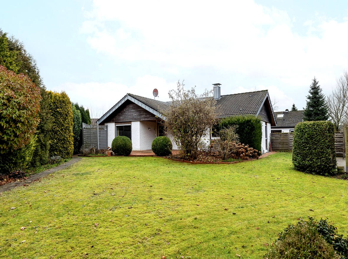 Gepflegter Bungalow mit großem Garten in ruhiger Sackgasse von Schloß Holte-Stukenbrock, 33758 Schloß Holte-Stukenbrock