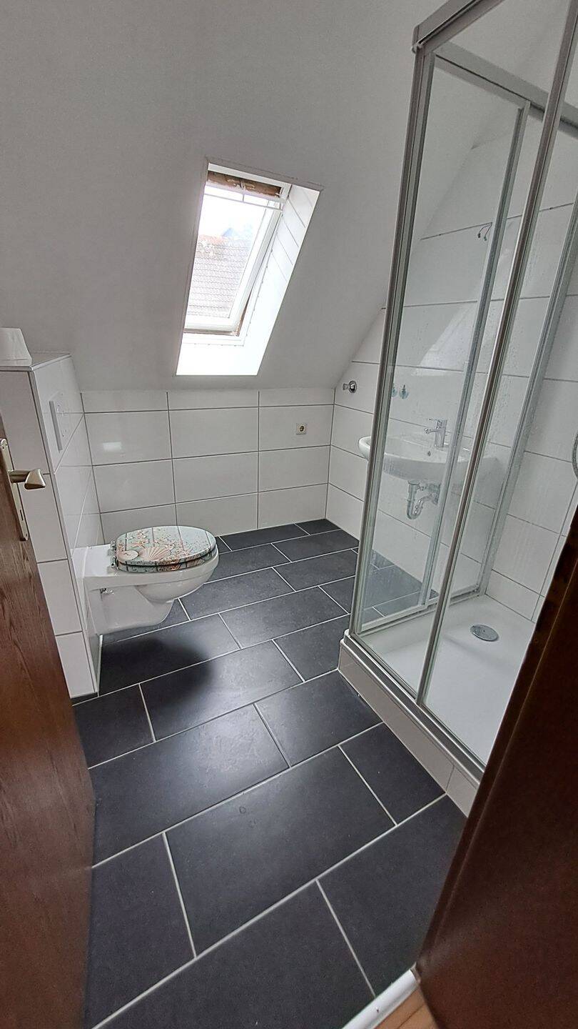 Kuschelige Dachgeschoß Wohnung in Hünstetten, 65510 Hünstetten