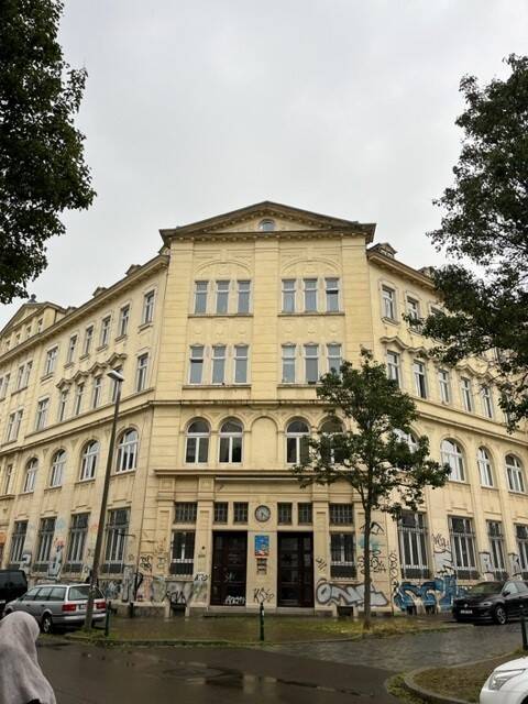 image-72802256