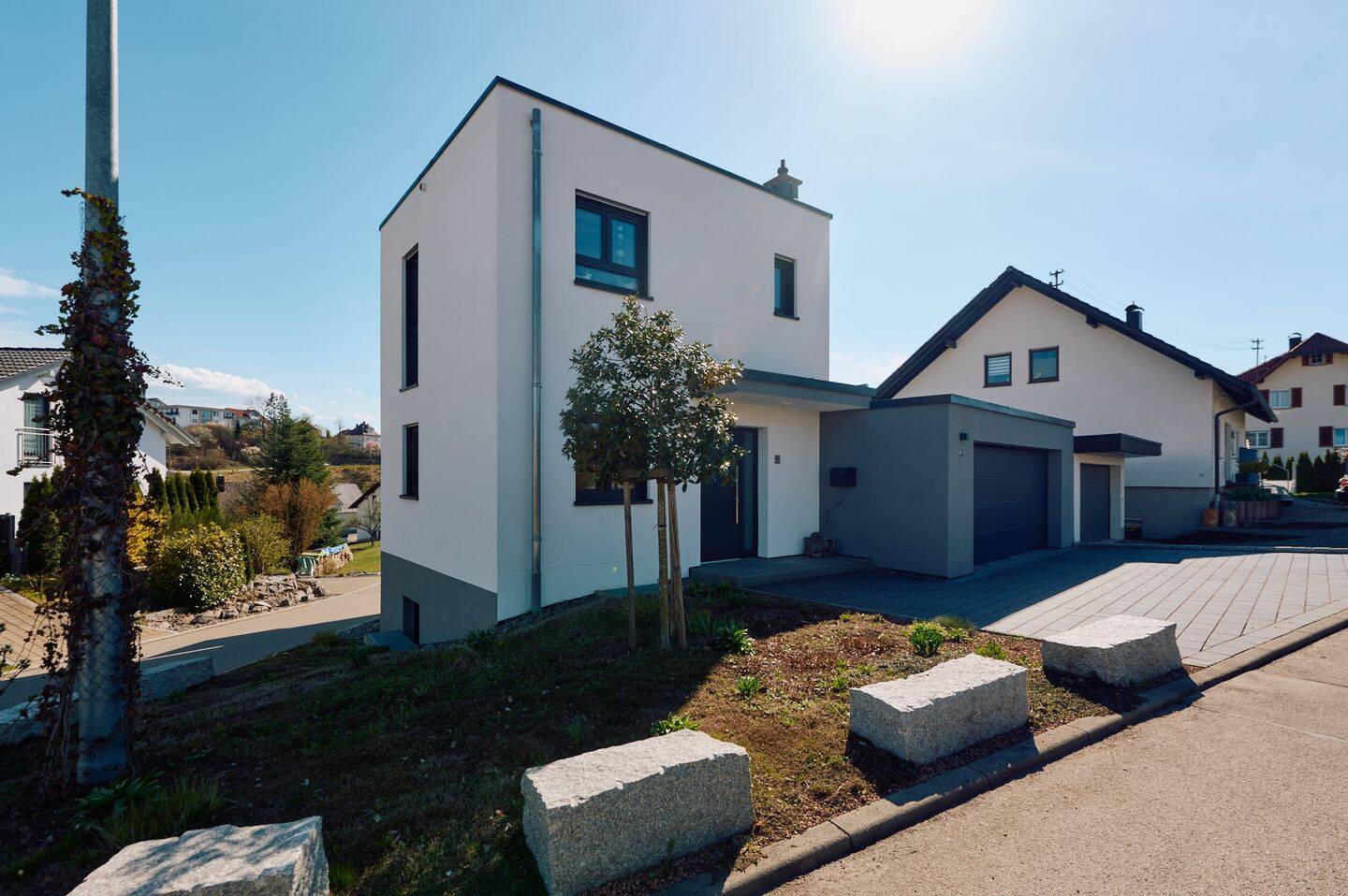 Modernes Wohnen neu definiert – exklusives Haus mit Dachterrasse, 78665 Frittlingen