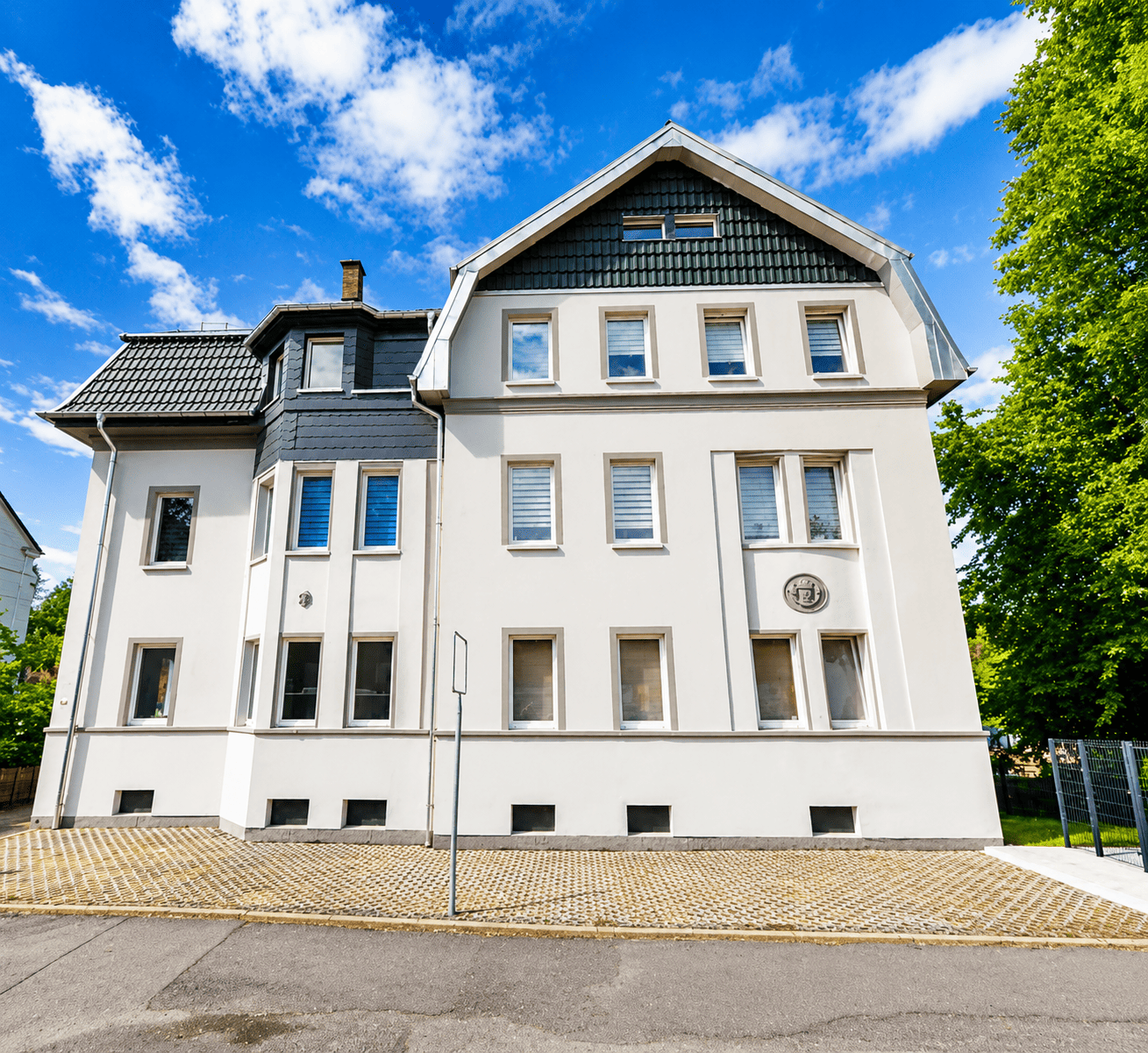 Familienfreundliche 4-Zimmer-Wohnung mit moderner Ausstattung in Chemnitz Schönau, 9116 Chemnitz