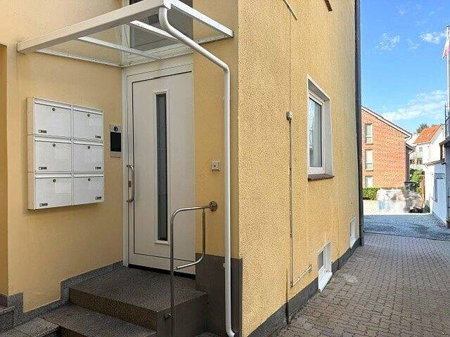 2-Zimmer-Wohnung im Herzen von Eutin, nahe Schlosspark, 23701 Eutin