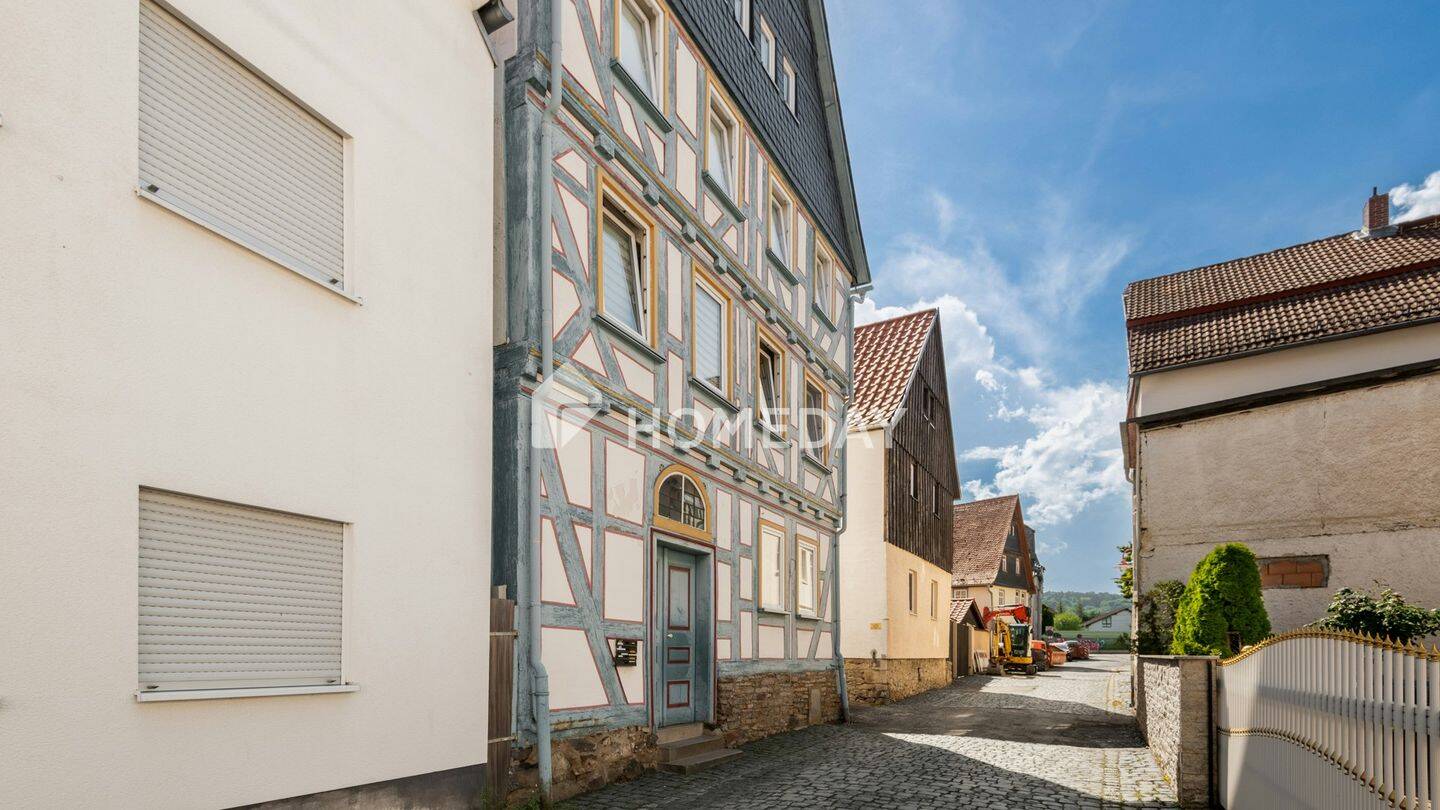 Historisches Fachwerk-Ensemble mit stabiler Rendite und Hinterhof im Herzen von Butzbach, 35510 Butzbach