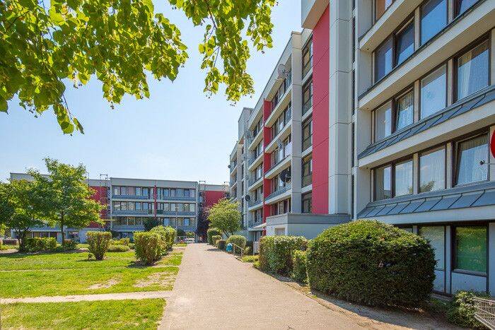 Freundlich helle 2-Zimmer-Wohnung mit Balkon, 30177 Hannover