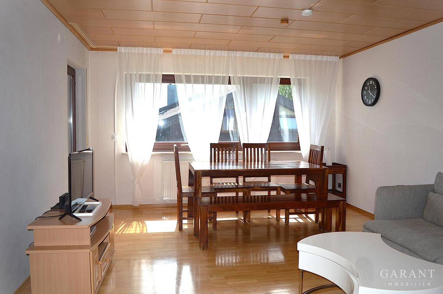 Wunderschöne 4 Zimmer-Wohnung mit Balkon und Ausblick!, 73329 Kuchen