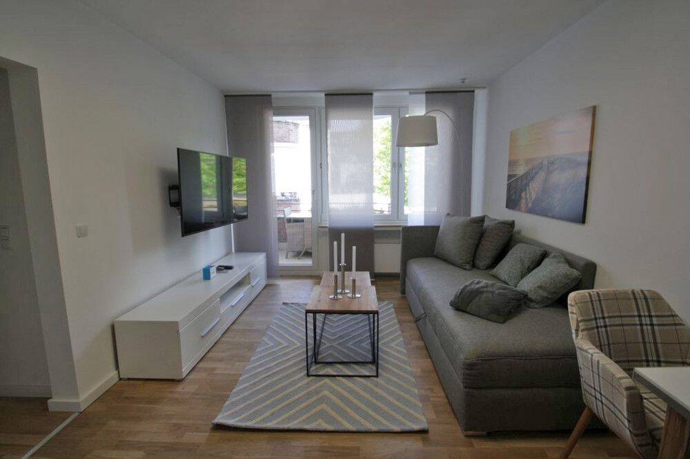 Einziehen und Wohlfühlen, Möblierte 2-Zimmerwohnung!, 50968 Köln (Rodenkirchen)