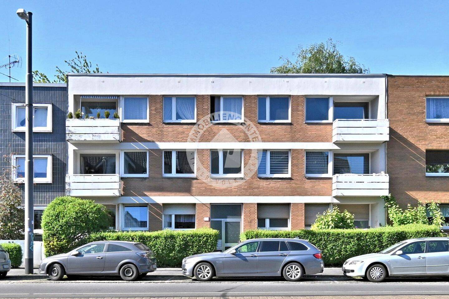 Gepflegtes 6-Familienhaus mit fünf Garagen – Zeitlos gute Grundrisse!, 45883 Gelsenkirchen (Feldmark Heßler)