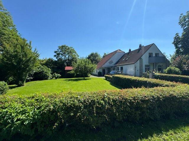 Charmanter Resthof inklusive Baugrundstück in Deichnähe – Wohnen mit ländlichem Flair zu verkaufen., 26452 Sande