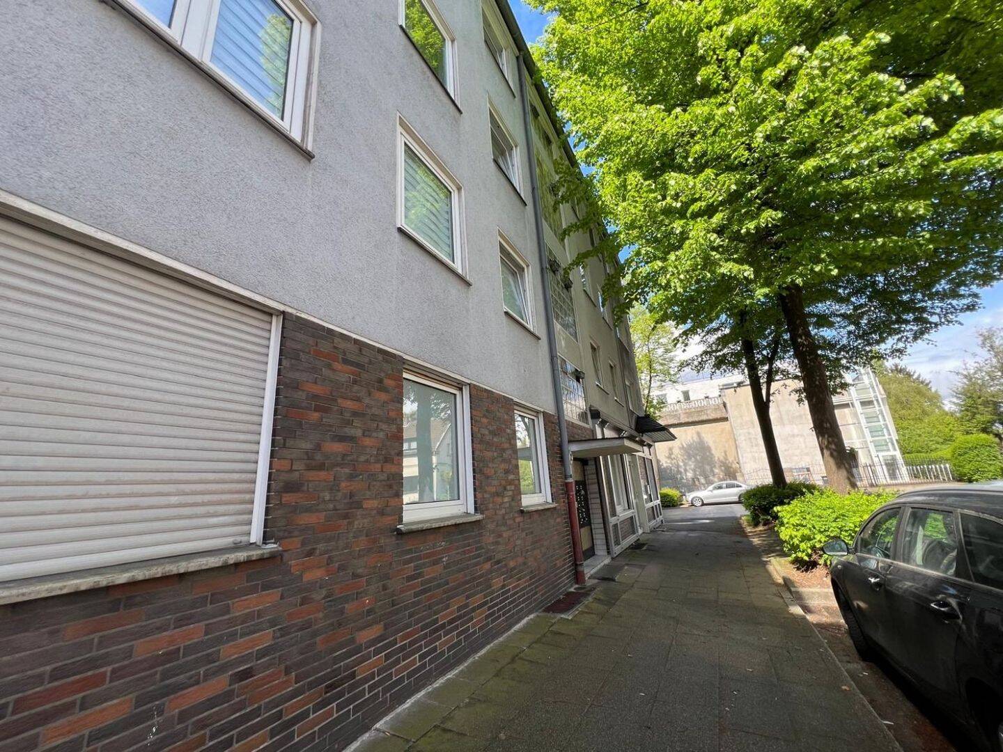 Gepflegte 2-Zimmer- Wohnung mit Balkon in Essen!, 45359 Essen (Bedingrade Frintrop Schönebeck)
