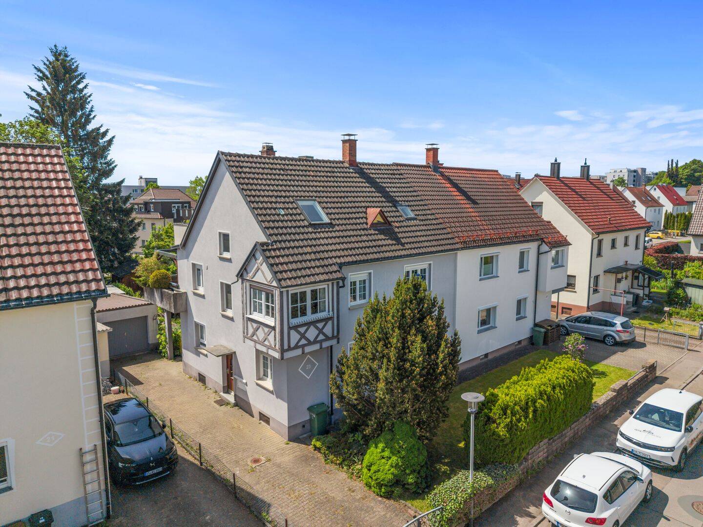 Zweifamilienhaus mit 2 Wohneinheiten und großem Garten in Villingen-Schwenningen, 3 WE möglich, 78054 Villingen-Schwenningen
