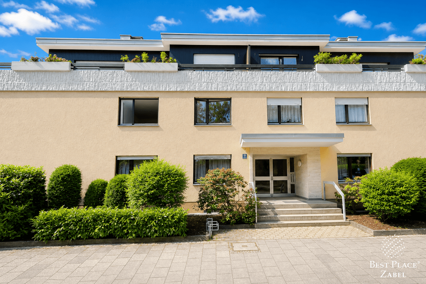 Vollständig sanierte 3-Zimmer-Wohnung in Bestlage von Harlaching