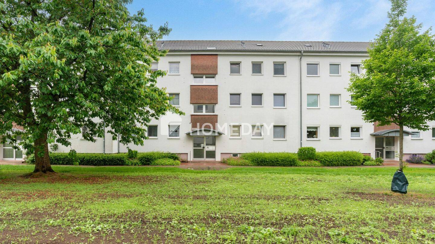 Drei Zimmer mit Loggia und Garage in gepflegter Wohnanlage, 24220 Flintbek