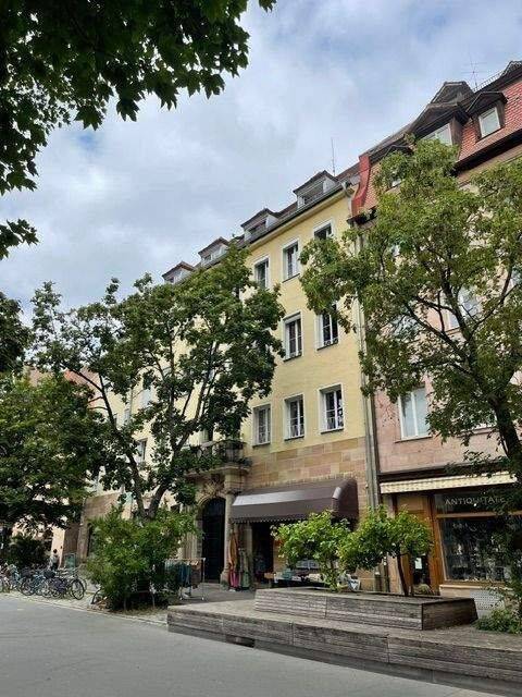 ***WOHNLICHES HEIMSPIEL…über den Dächern der Stadt…LEBEN…flanieren…doch zur Ruhe kommen***, 90403 Nürnberg (Gleißbühl Lorenz Sebald)