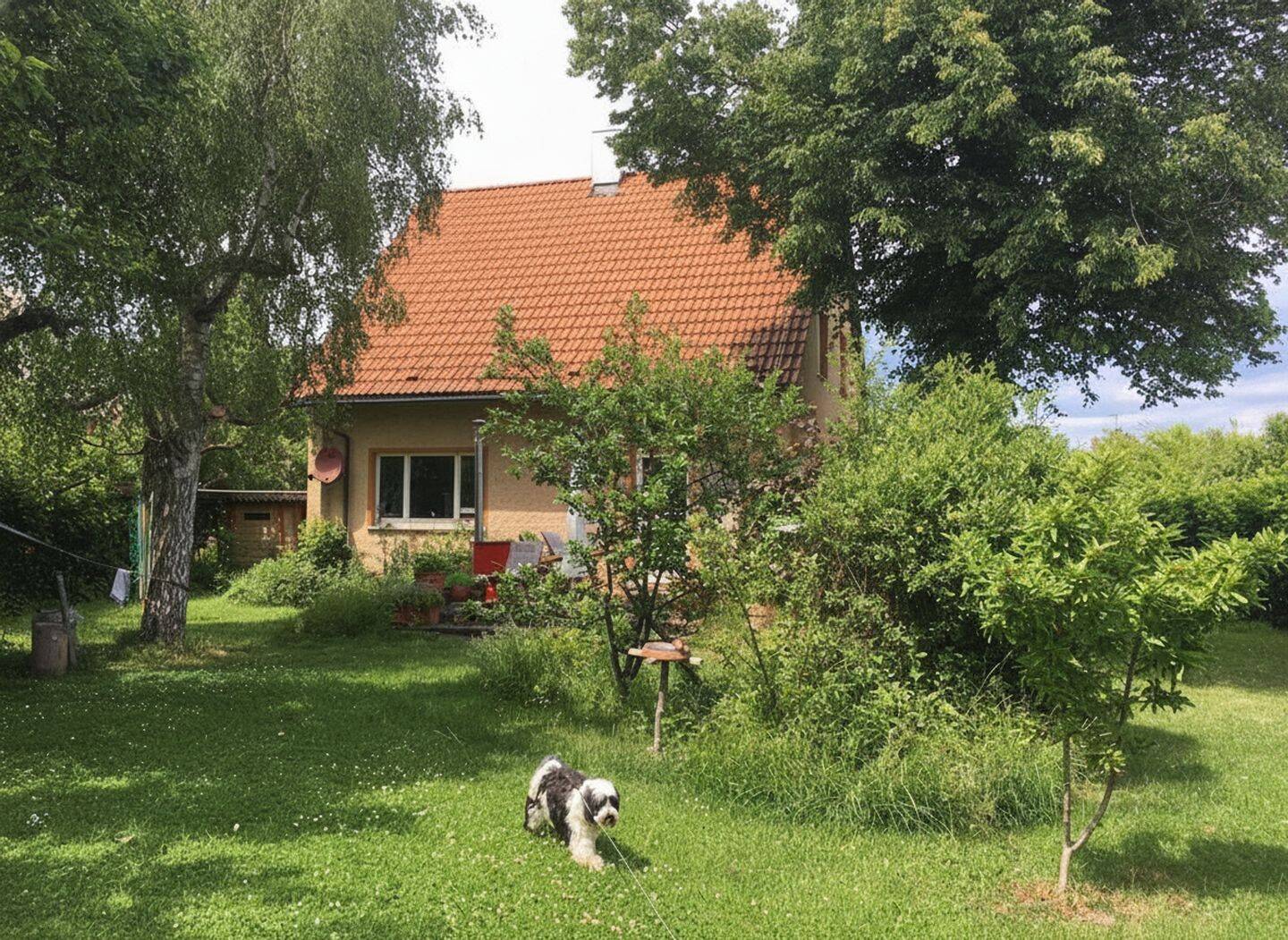 Schönes freistehendes Einfamilienhaus mit großzügigem wundervollen Garten in einer sehr besonderen, 91613 Marktbergel