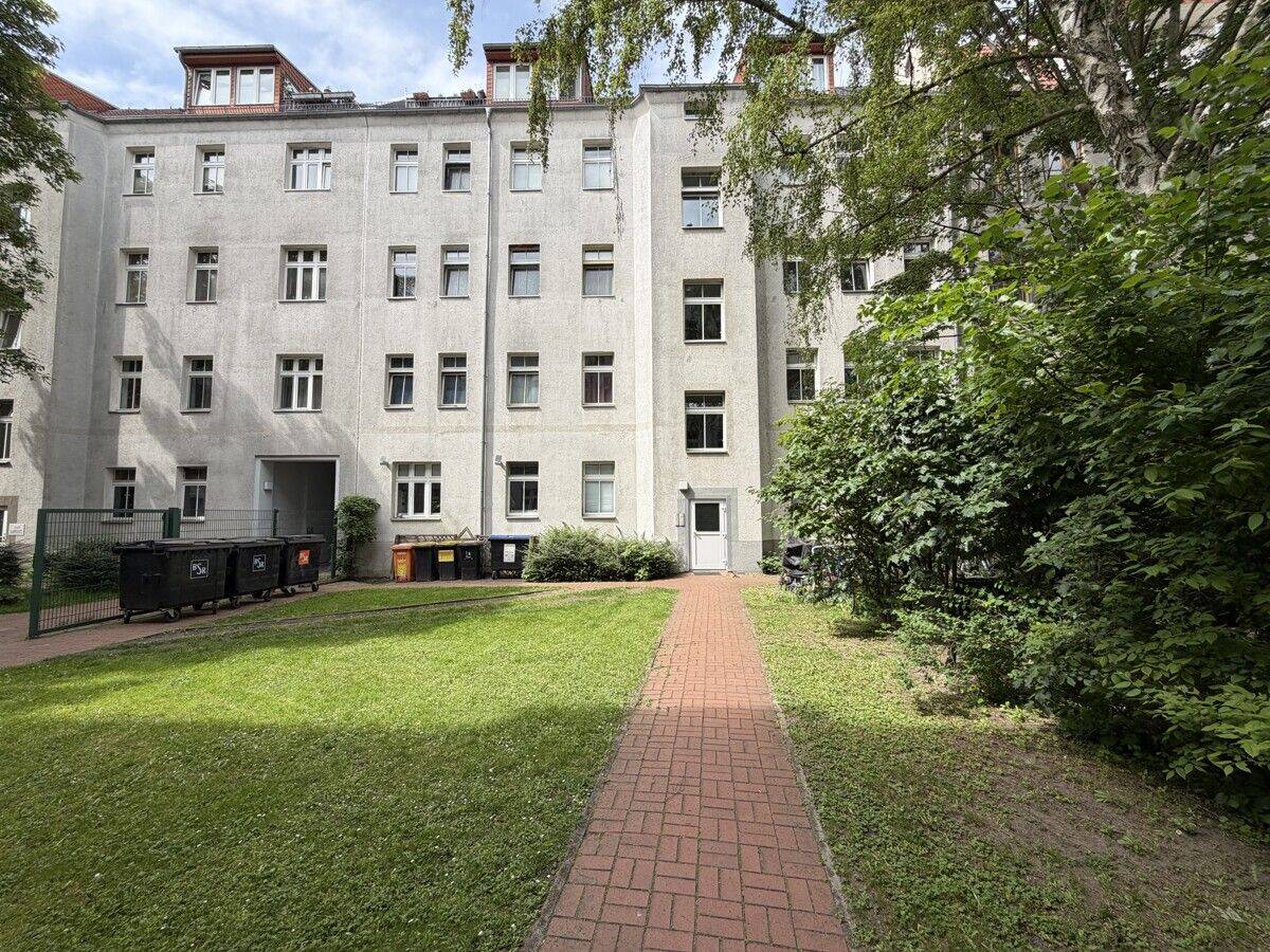 Charmante Maisonettewohnung mit großer Sonnenterrasse und Einbauküche in gepflegtem Altbau, 12459 Berlin (Treptow-Köpenick)