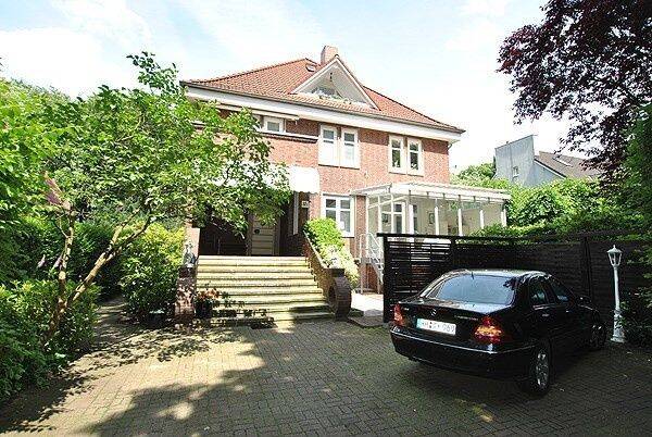 2 Zimmer DG- Maisonettewohnung, Loggia, Gartenbenutzung in bester Lage in Marienthal z. 1.9.2026, 22043 Hamburg (Wandsbek Jenfeld Marienthal Tonndorf)