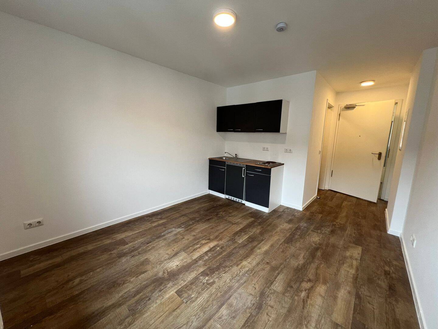 Apartment mit All-inclusive-Miete – Strom und Internet inklusive, nahe TH Nürnberg, 90478 Nürnberg (Dutzendteich Gleißhammer Glockenhof Sankt Peter Zerzabelshof)