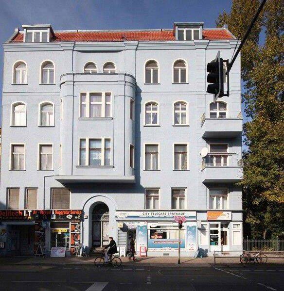 Exklusive Altbauwohnung mit Stuck, Parkett und modernem Wohnkomfort, 13585 Berlin (Spandau Falkenhagener Feld Hakenfelde)
