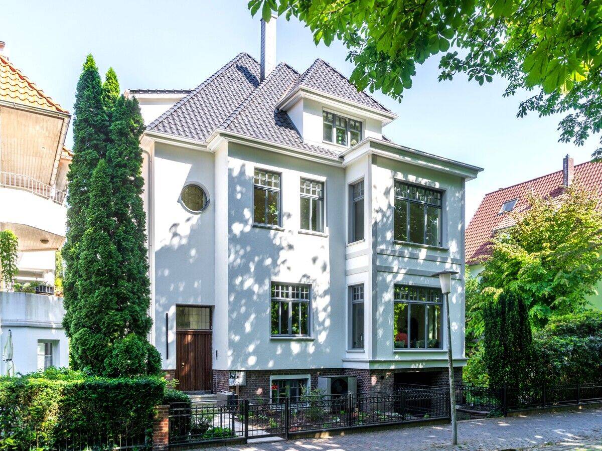 Exklusiv sanierte Altbauwohnung (KfW-55) mit hochwertiger Ausstattung und Blick auf den Schlossgarten, 26135 Oldenburg (Oldb) (Kreyenbrück Krusenbusch Neuenwege Osternburg Tweelbäke)